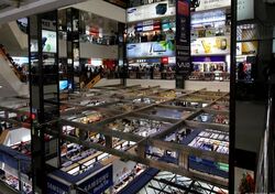 Sim Lim Square (D7), Retail #454546071